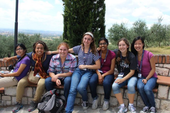 10428687_838973542780875_3299676703030245479_n