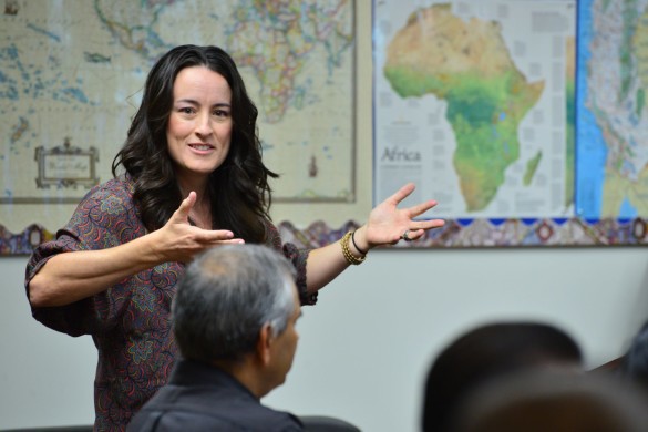 English department coordinator Minnie Ziegler interact with parents during her presentation. Photo by Ashley Le. 