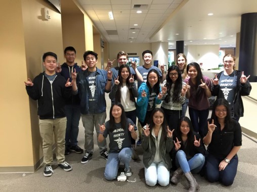FV Medical Society poses with UCI student Linda Huynh. Photo courtesy of Victoria Le.
