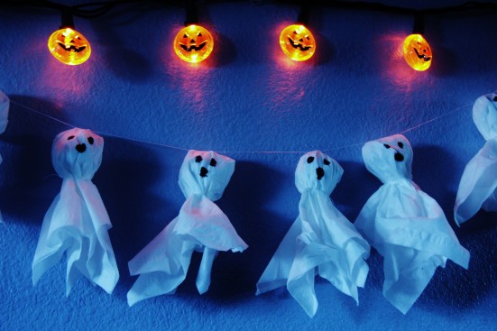 Ghost Garland. Photo by Julia Pacis 