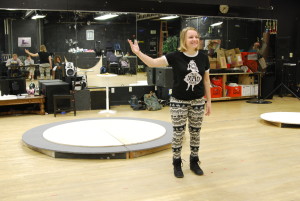 Mackenzie Kohanek ('17) rehearses her lines as Hamlet to prepare herself for the upcoming performance. Photo by Elise Tran